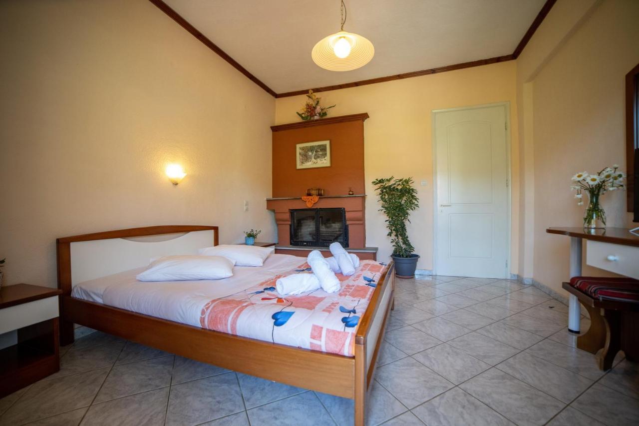 Ξενοδοχειο Παπαναγιωτου Hotel Neraidochori Luaran gambar
