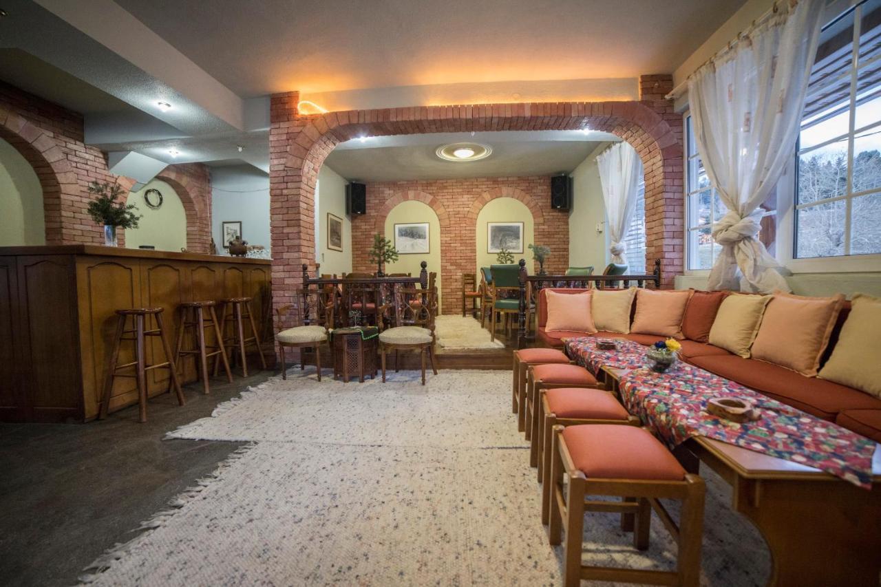 Ξενοδοχειο Παπαναγιωτου Hotel Neraidochori Luaran gambar