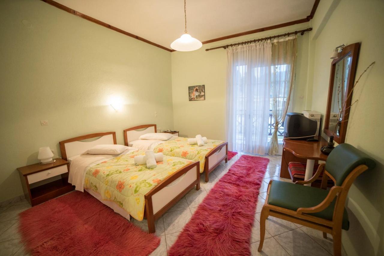 Ξενοδοχειο Παπαναγιωτου Hotel Neraidochori Luaran gambar