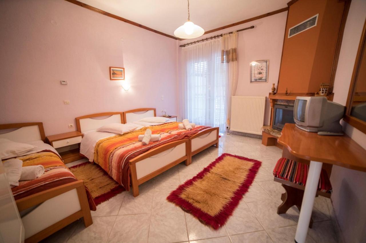 Ξενοδοχειο Παπαναγιωτου Hotel Neraidochori Luaran gambar