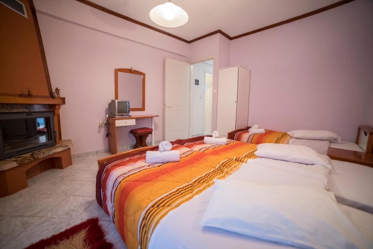 Ξενοδοχειο Παπαναγιωτου Hotel Neraidochori Luaran gambar