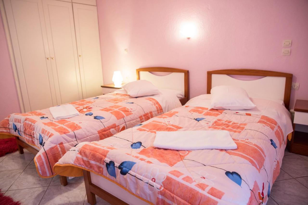 Ξενοδοχειο Παπαναγιωτου Hotel Neraidochori Luaran gambar