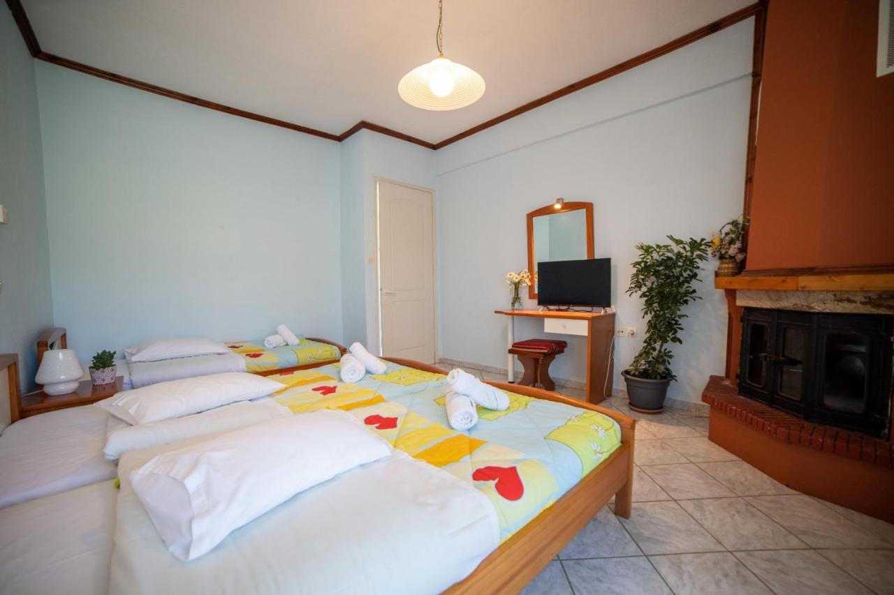 Ξενοδοχειο Παπαναγιωτου Hotel Neraidochori Luaran gambar